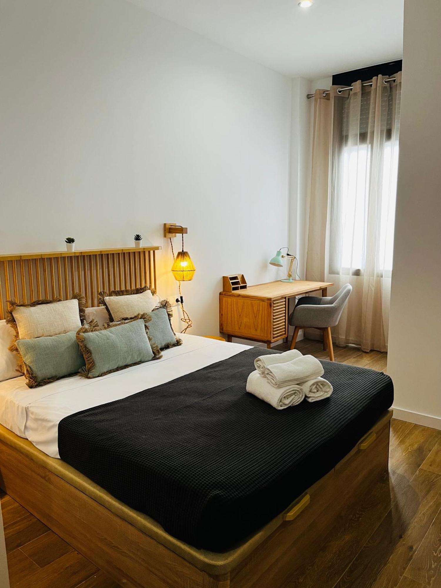 Travel Habitat Mediterranean Suites Valencie Exteriér fotografie
