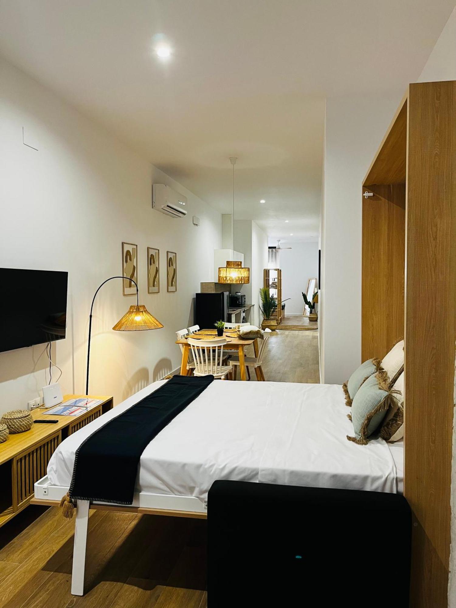 Travel Habitat Mediterranean Suites Valencie Exteriér fotografie