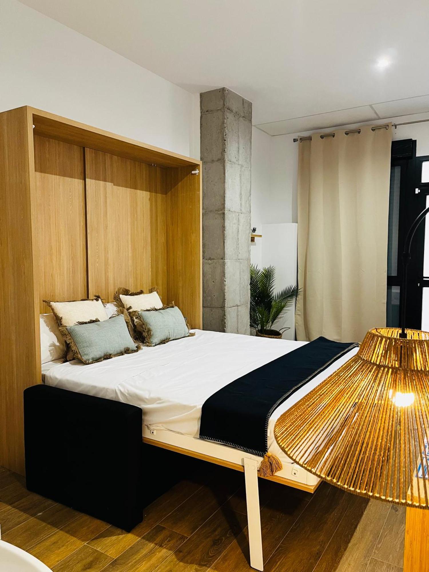 Travel Habitat Mediterranean Suites Valencie Exteriér fotografie