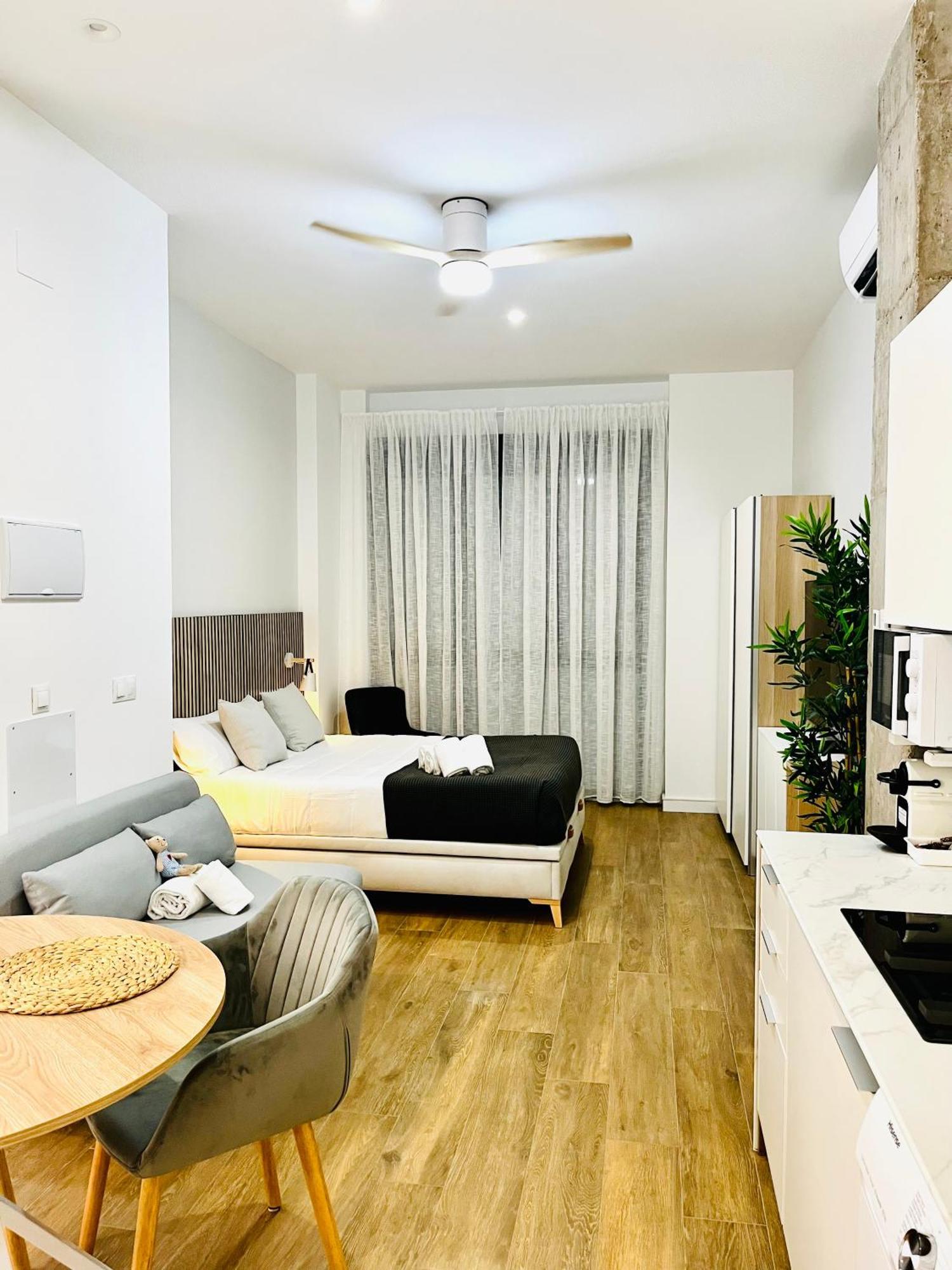 Travel Habitat Mediterranean Suites Valencie Pokoj fotografie