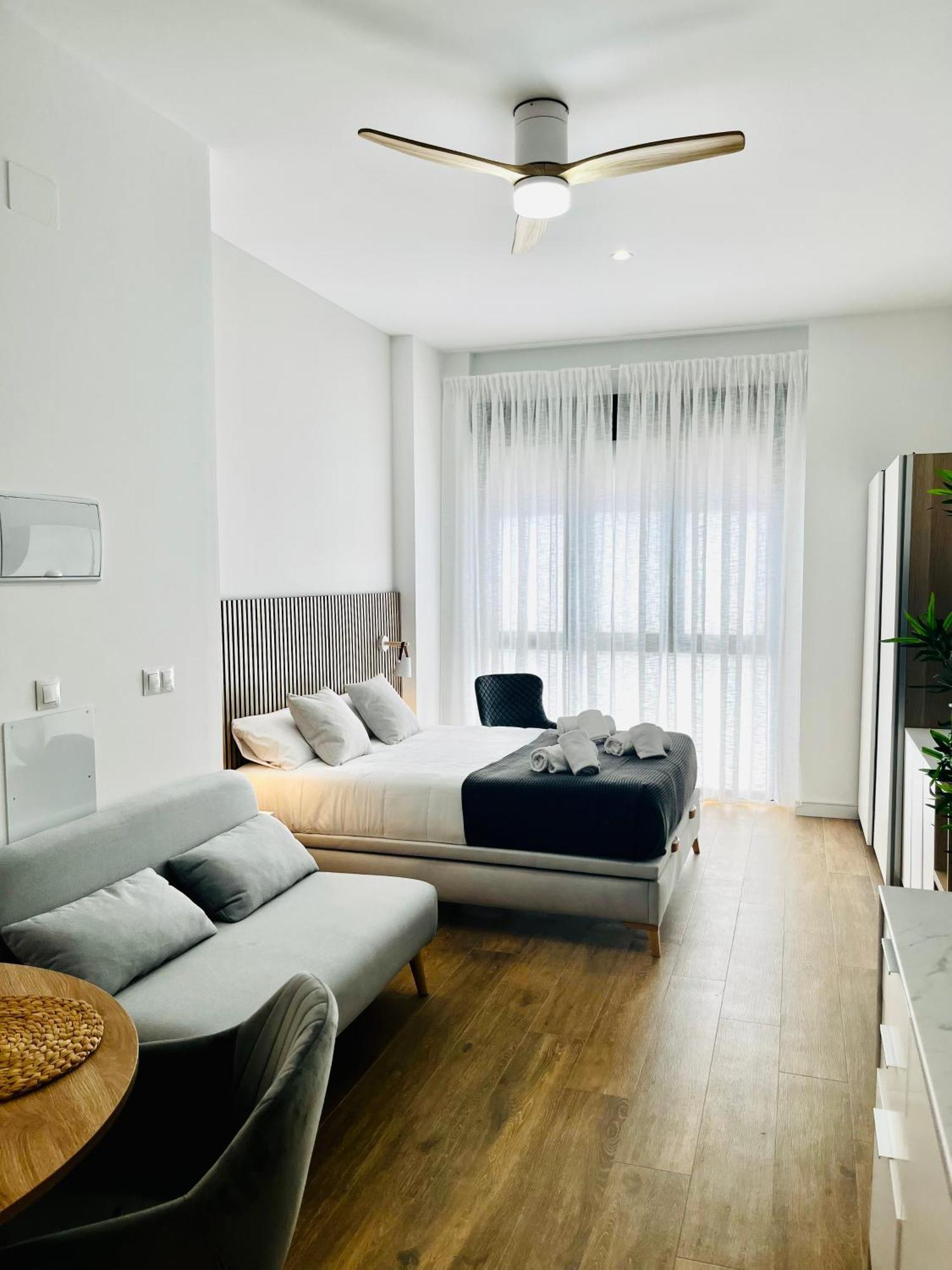 Travel Habitat Mediterranean Suites Valencie Exteriér fotografie