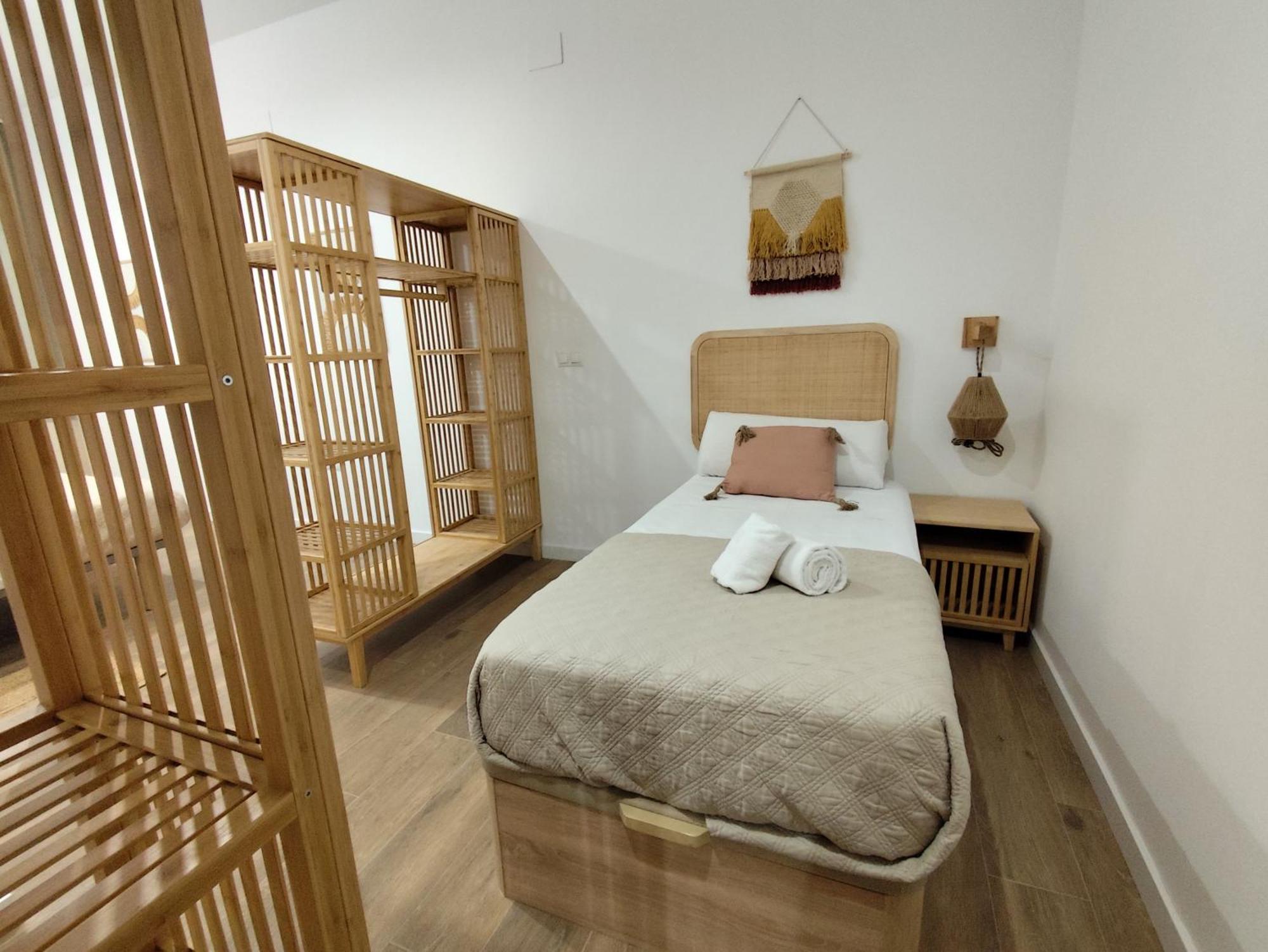 Travel Habitat Mediterranean Suites Valencie Pokoj fotografie